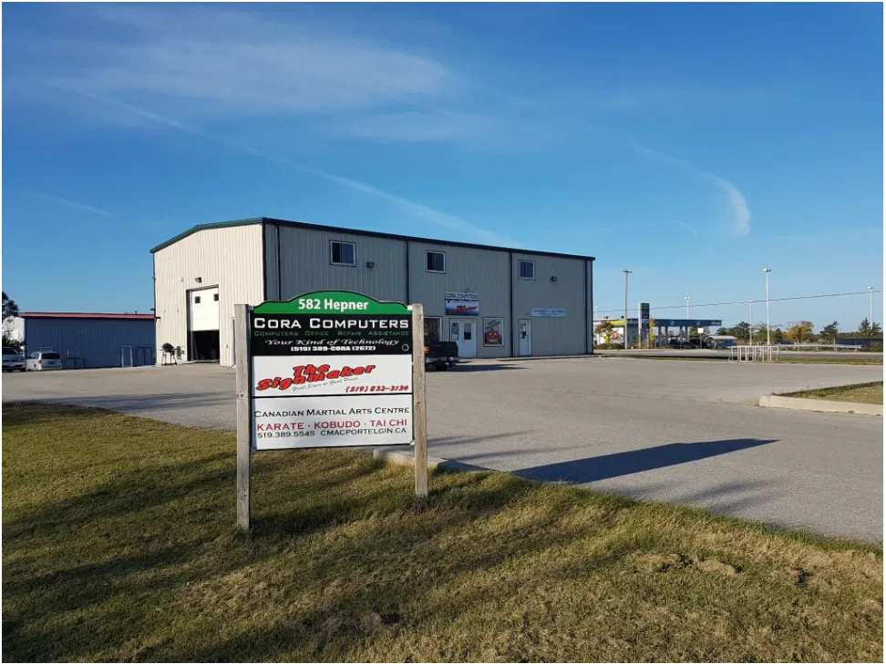 Signmaker's storefront and business park location in Port Elgin